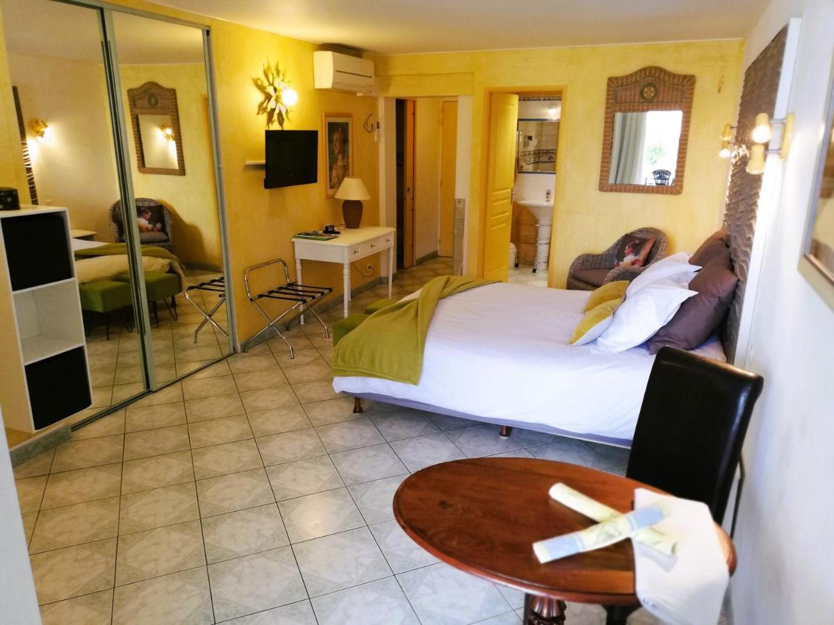Chambre d'hôtes La Potinière Saint-Raphaël Extérieur photo