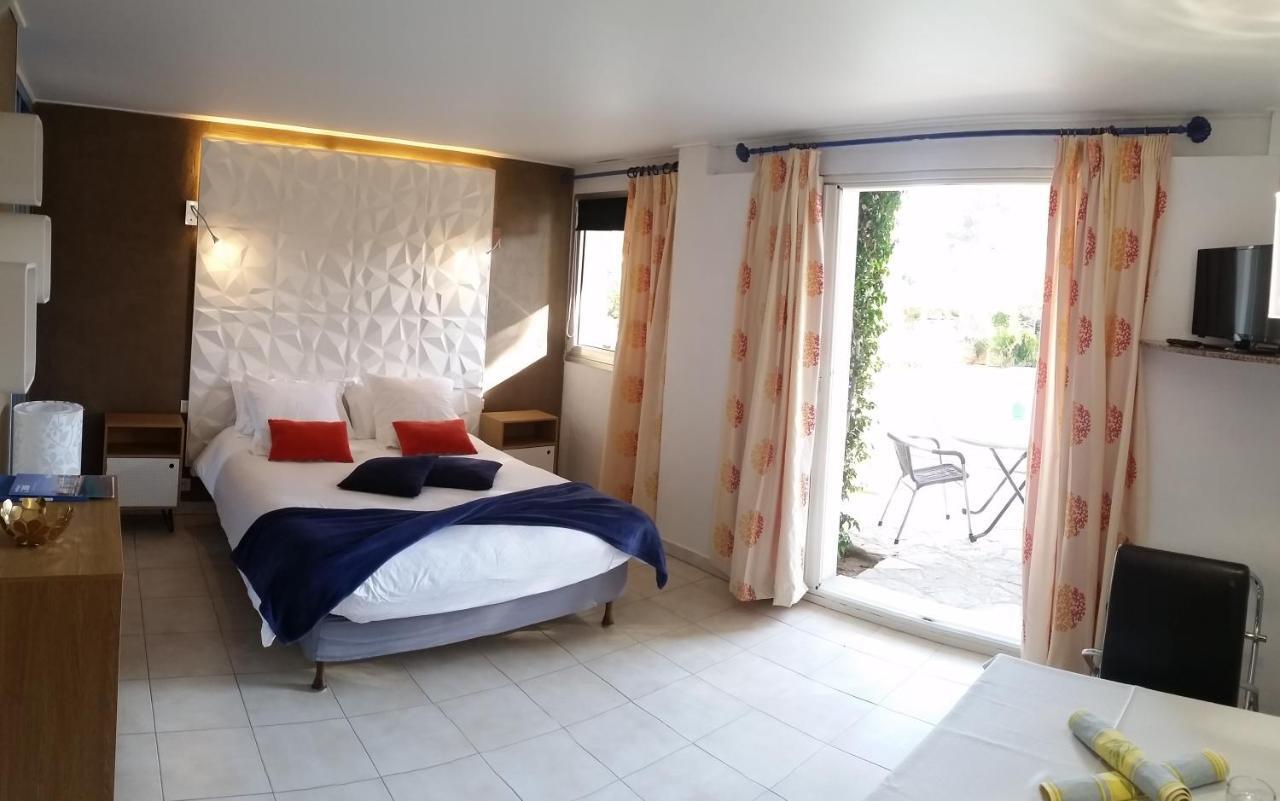 Chambre d'hôtes La Potinière Saint-Raphaël Extérieur photo
